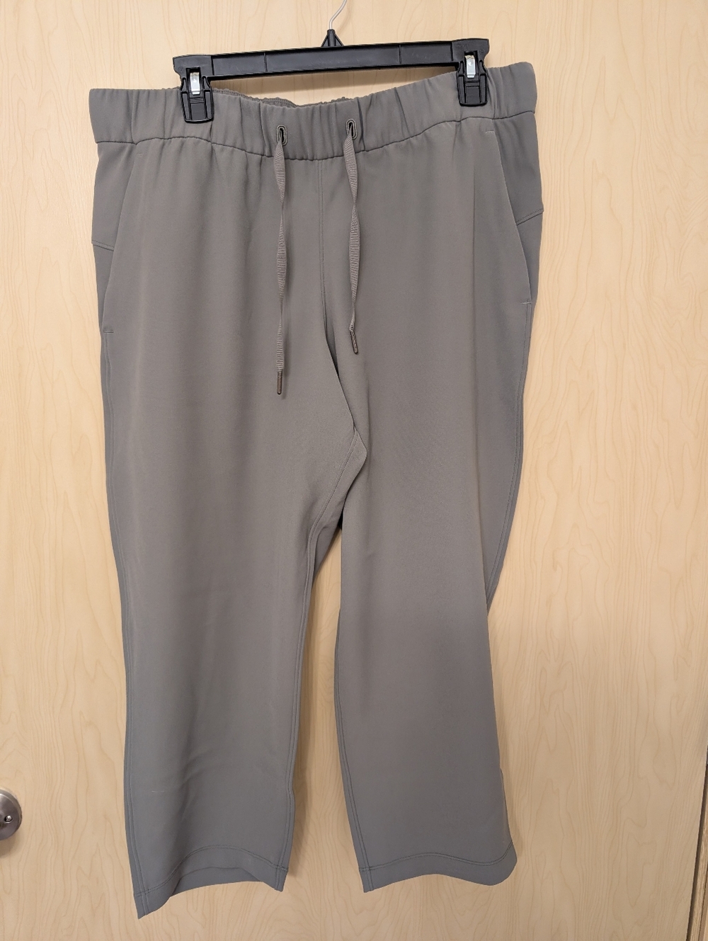 Lululemon Women's Straight-Leg Drawstring Pants